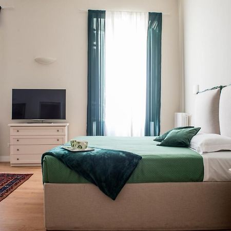 Sweet Dream Cavour Apartment Rome Bagian luar foto