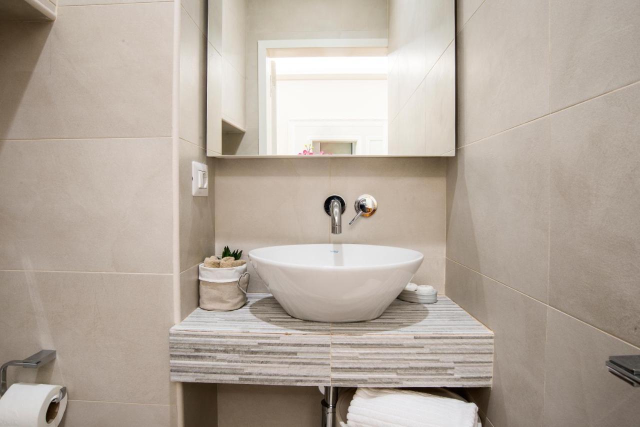 Sweet Dream Cavour Apartment Rome Bagian luar foto